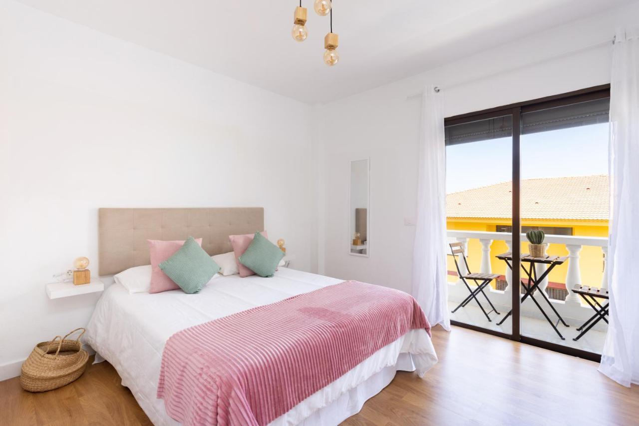 157 San Juan Chill And Sun By Sunkeyrents Apartment Playa de San Juan  Bagian luar foto